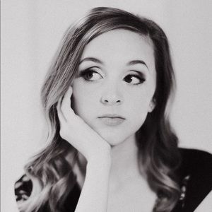 Meet your Posher, Catie